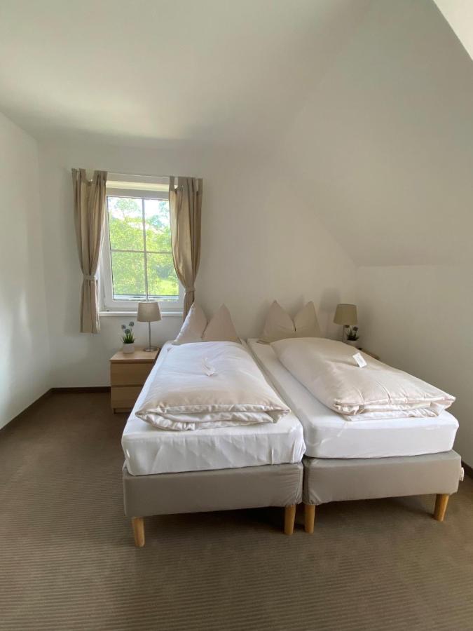 Hotel Dienstl Gut Launsdorf Buitenkant foto