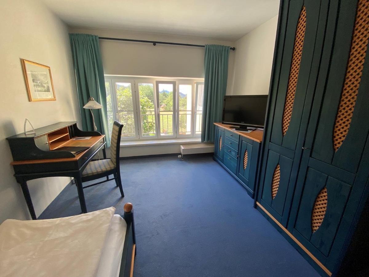 Hotel Dienstl Gut Launsdorf Buitenkant foto