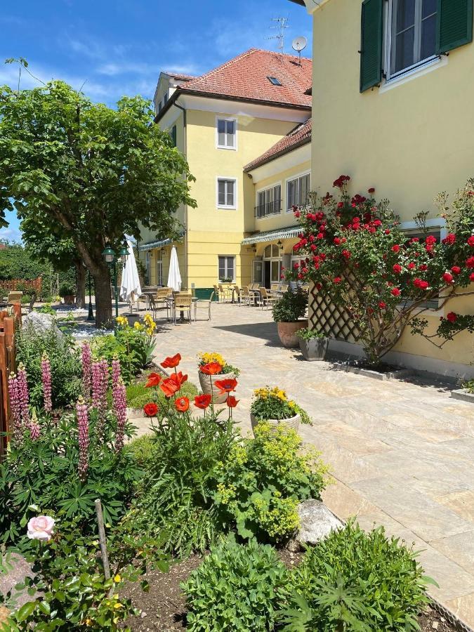 Hotel Dienstl Gut Launsdorf Buitenkant foto